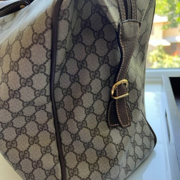 Gucci duffle bag + shaving kit - Picture 10 of 12